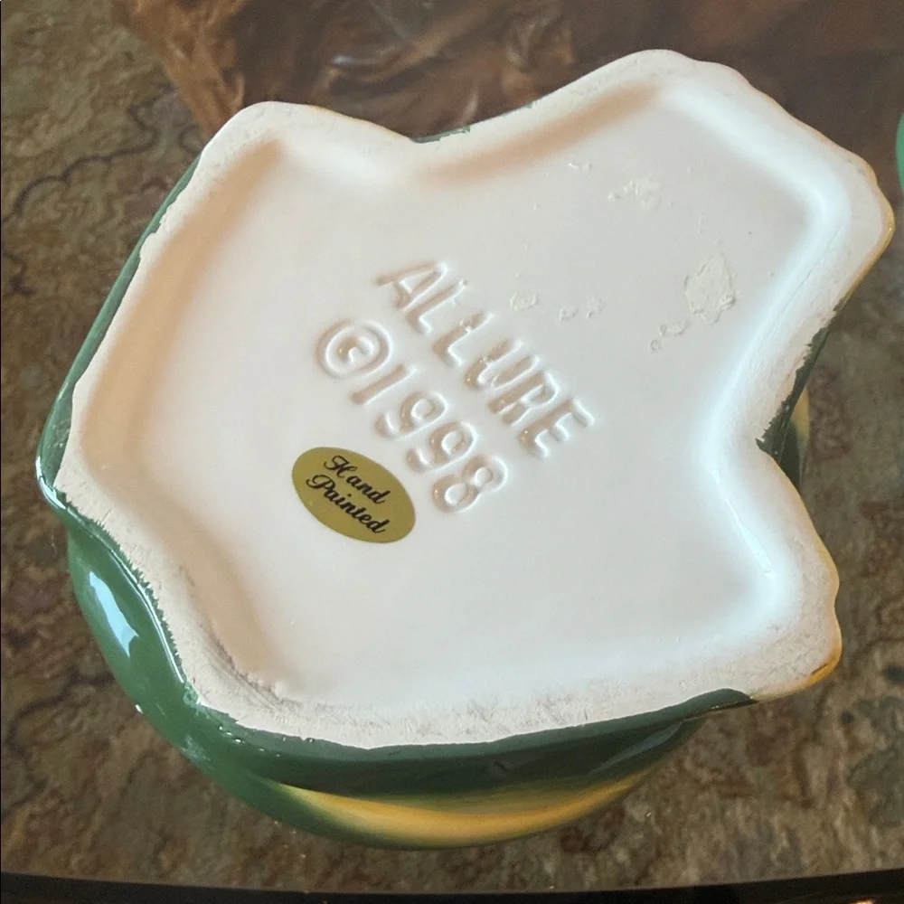 Allure Green Frog Ceramic Habitat Decor
